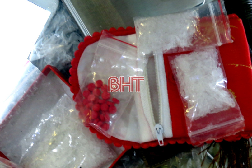 Đột kích tụ điểm ma túy núp bóng quán cà phê trong lòng TP Hà Tĩnh