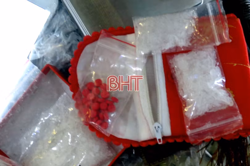 Đột kích tụ điểm ma túy núp bóng quán cà phê trong lòng TP Hà Tĩnh