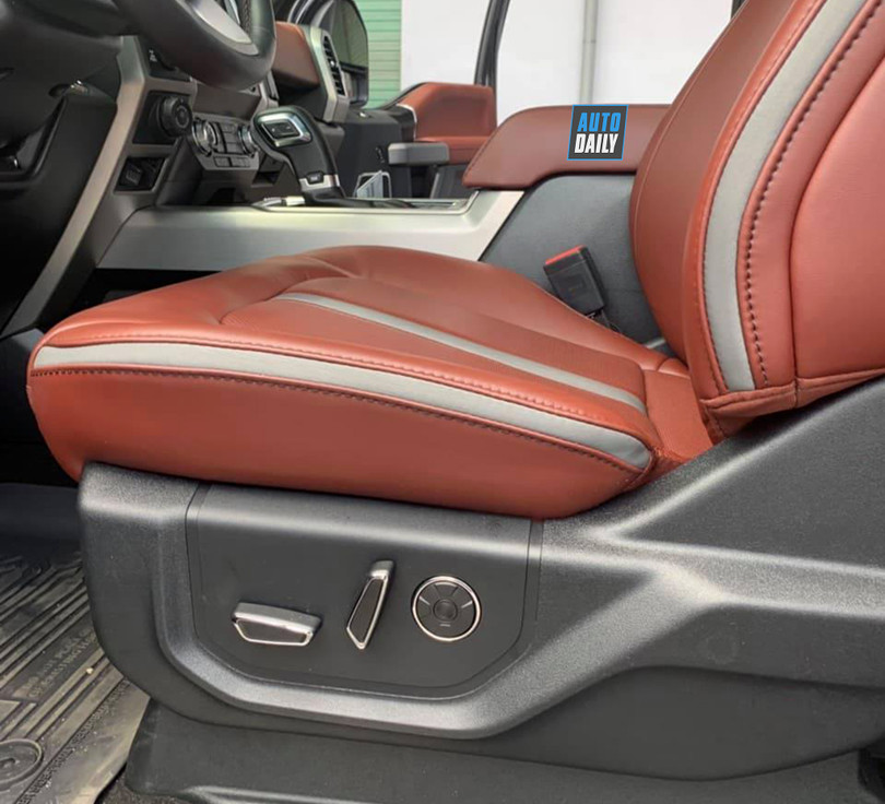 Ford F-150 Platinum 2019 bản máy dầu đầu tiên về Việt Nam