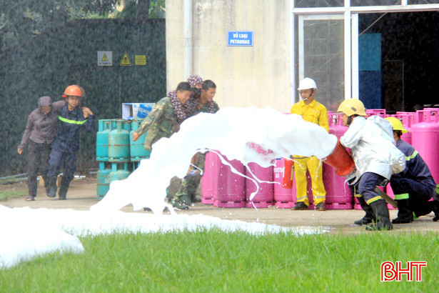 Đối phó với tình huống cháy nổ tại trạm chiết nạp gas