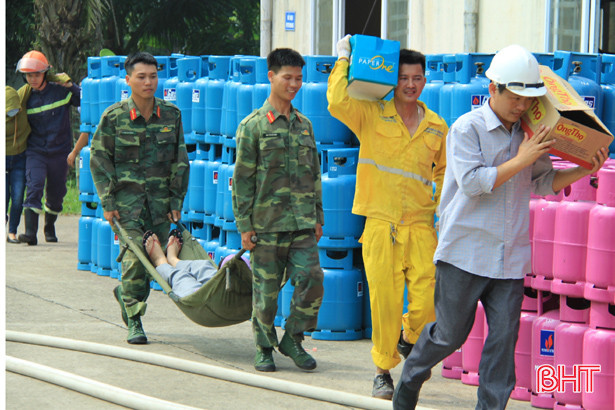 Đối phó với tình huống cháy nổ tại trạm chiết nạp gas