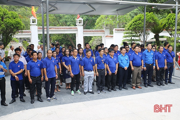 Đoàn đại biểu thanh niên Lào thăm các địa chỉ đỏ tại Hà Tĩnh