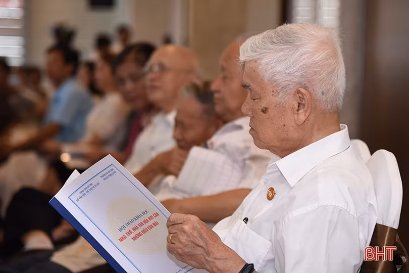 Hà Tĩnh Hội thảo “Nhà thơ, nhà văn hoá Huy Cận - những điều còn mãi”