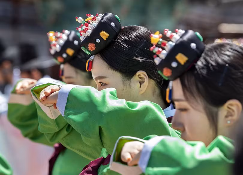 Lễ trưởng thành đánh dấu tuổi 20 tươi đẹp của thanh niên Hàn Quốc