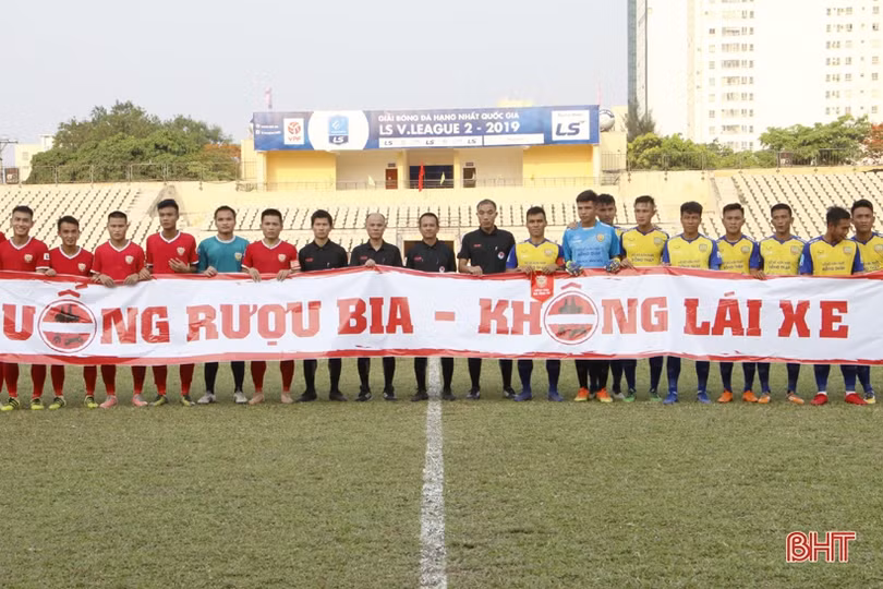 Hồng Lĩnh Hà Tĩnh thắng đậm 3-0 trước đội khách Đồng Tháp