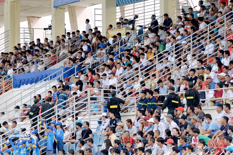 Hồng Lĩnh Hà Tĩnh thắng thuyết phục An Giang 2-0 trên sân khách