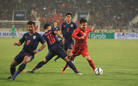 Thầy Park bất ngờ đổi ngày sang Thái Lan dự King’s Cup