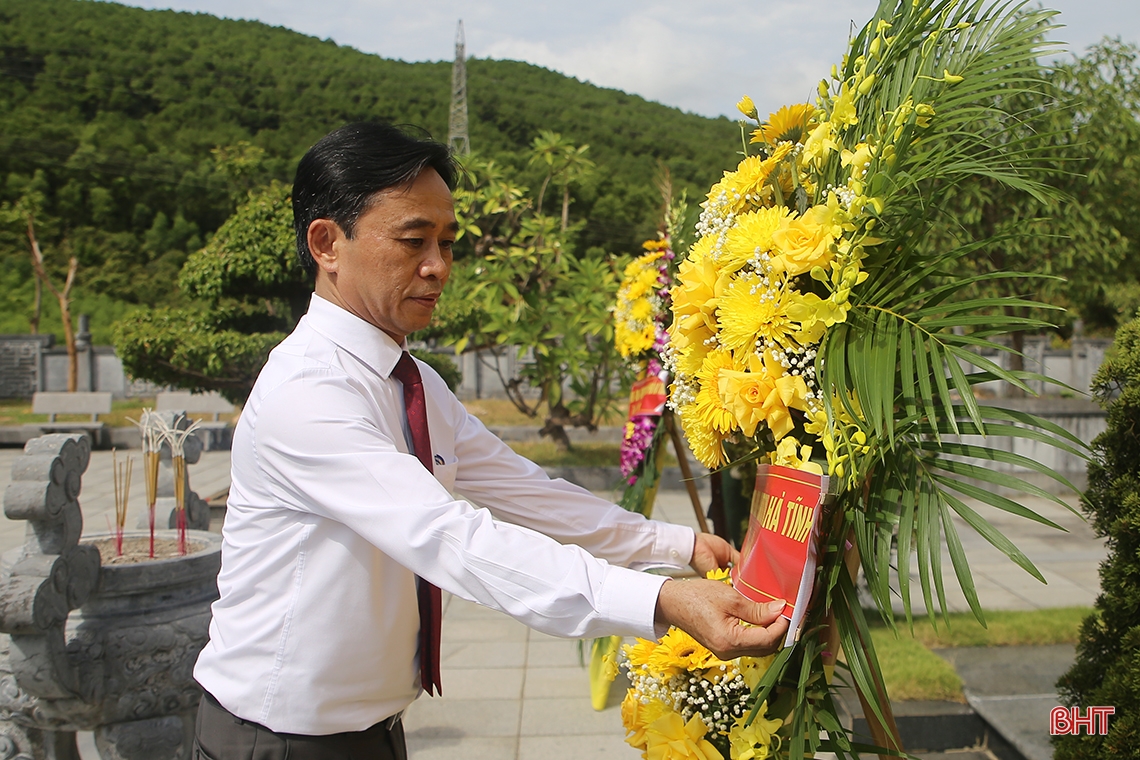 Tiếp bước thế hệ cha anh, xây dựng Hà Tĩnh ngày càng phát triển