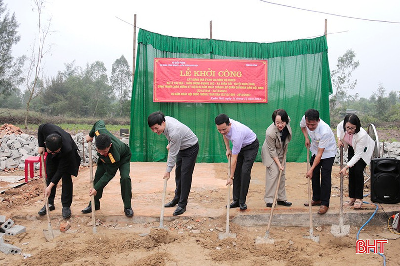 Khởi công nhà ở cho bà Lê Thị Vân ở xã Xuân Hải Khởi công nhà ở cho bà Lê Thị Vân ở xã Xuân Hải