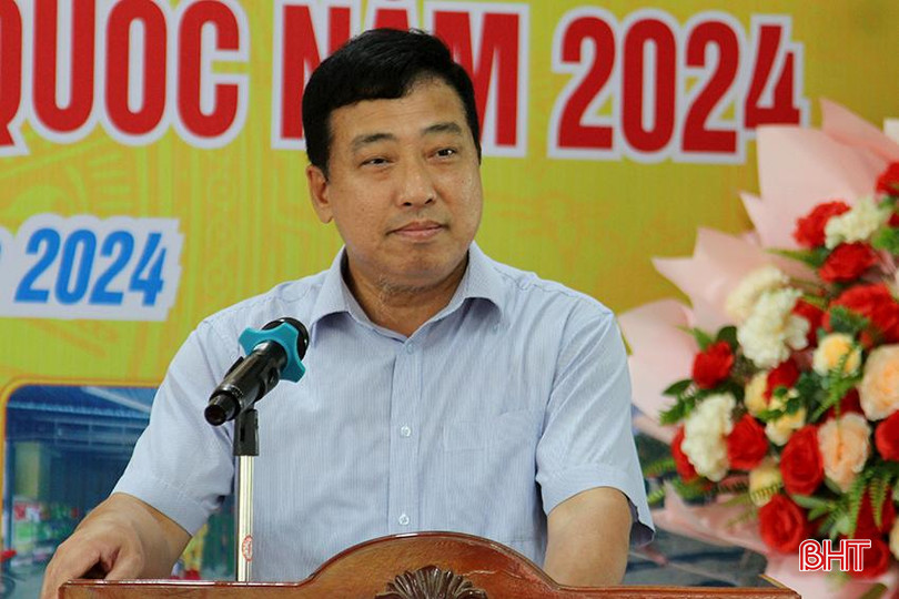 Phó Chủ tịch Thường trực HĐND tỉnh Trần Tú Anh phát biểu tại ngày hội 5.jpg