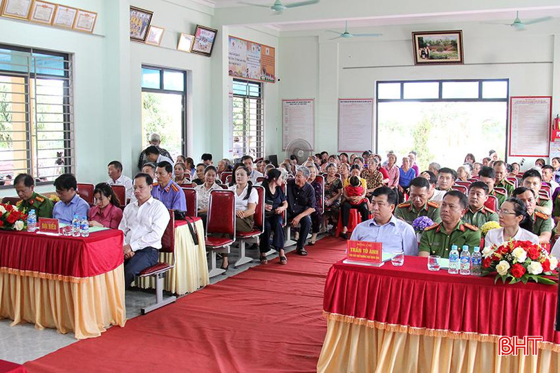 Các đại biểu tham dự ngày hội 6.jpg