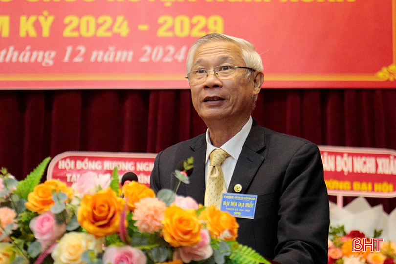 Chủ tịch Hội Khuyến học tỉnh Hà Tĩnh Đoàn Đình Anh phát biểu chỉ đạo đại hội. bqbht_br_6.jpg