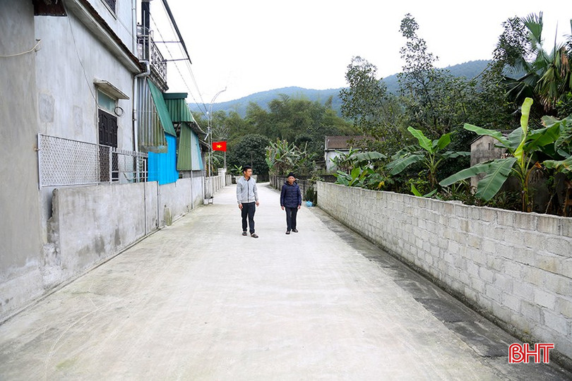 Tuyến đường ngõ ở thôn 4 xã Xuân Lam được mở rộng nâng cấp sạch đẹp bqbht_br_4.jpg