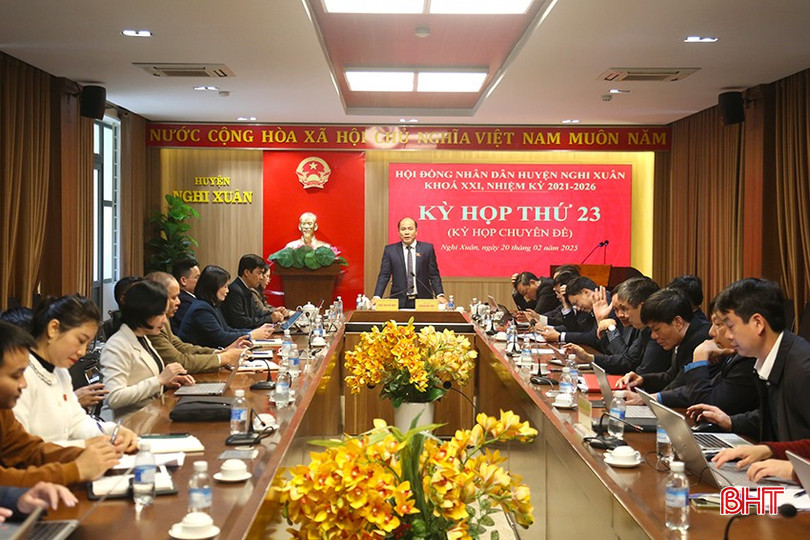 Các đại biểu tham dự kỳ họp Các đại biểu tham dự kỳ họp