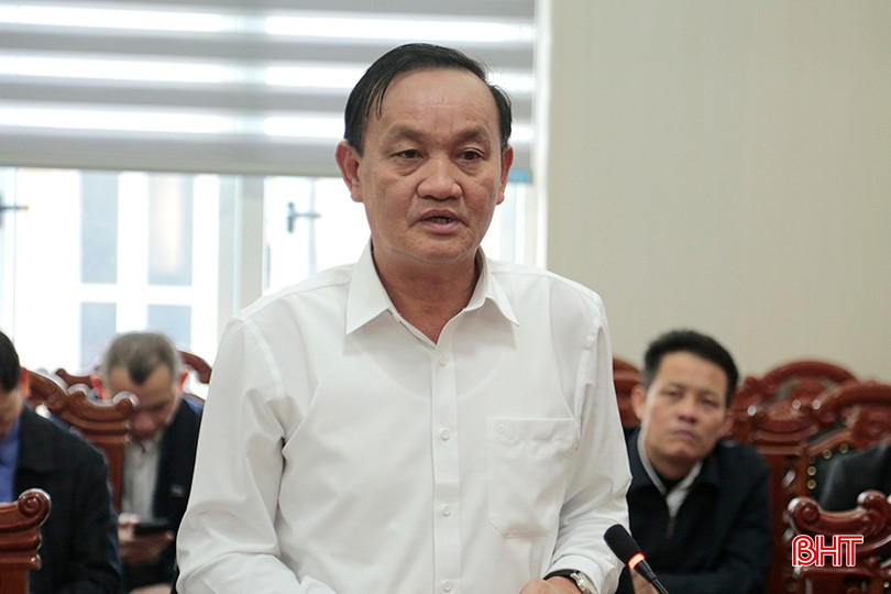 Phó Chủ tịch UBND huyện Nguyễn Viết Hưng: Các địa phương tiếp tục phát động phong trào xây dựng NTM, đô thị văn minh ngày càng sôi nổi, lan tỏa rộng khắp bqbht_br_5-1484.jpg