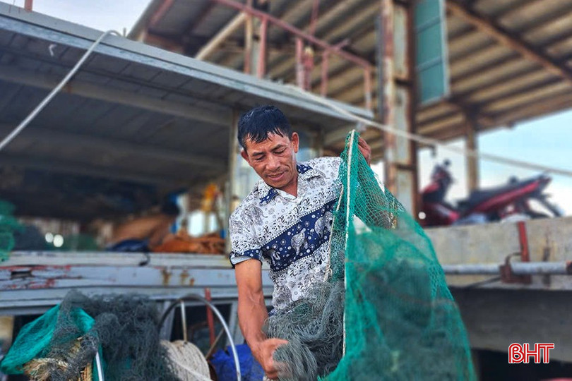 Từ đầu năm đến nay, ngư dân Đào Minh Quang ở thôn Thái Phong có nhiều chuyến biển thua lỗ. bqbht_br_5.jpg