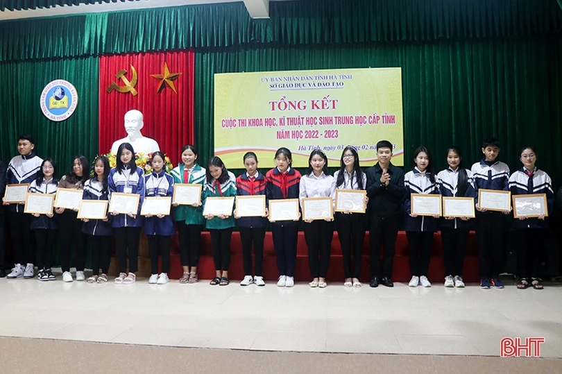 67 dự án đạt giải tại Cuộc thi Khoa học kĩ thuật học sinh trung học Hà Tĩnh
