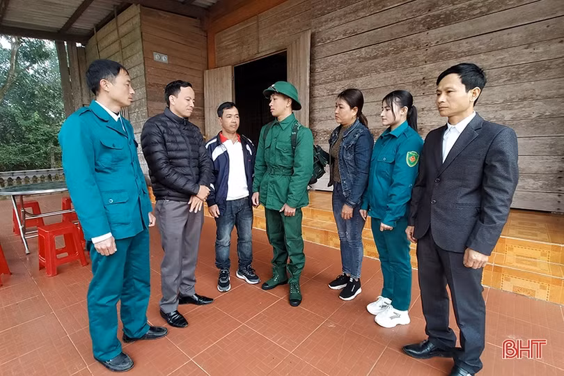 139 con em giáo dân và dân tộc thiểu số ở Hà Tĩnh hăm hở tòng quân