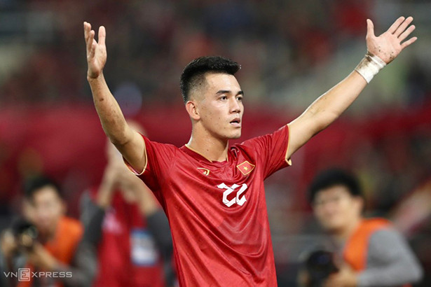 Tiến Linh được đề cử Quả Bóng Vàng châu Á 2022