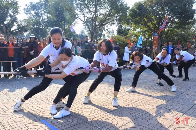 Sôi nổi các hoạt động lễ hội Hải Thượng Lãn Ông Lê Hữu Trác