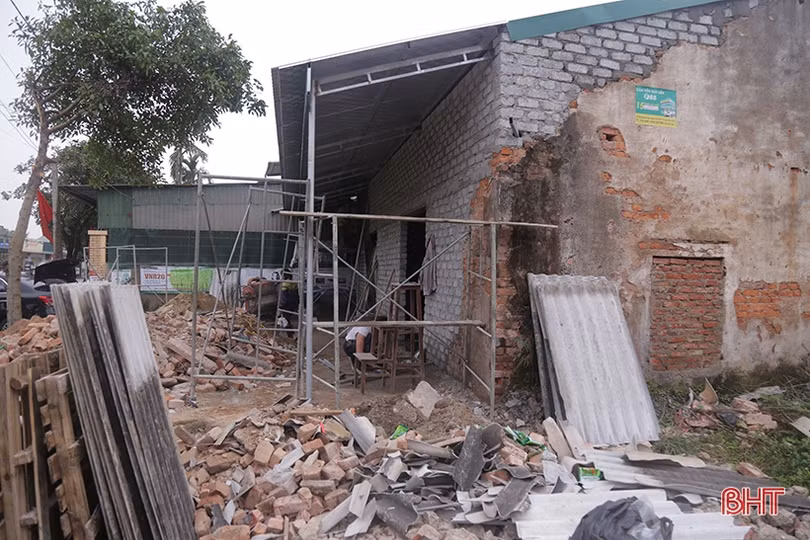 Ngã tư Quán Gạc đi Hương Khê mất an toàn giao thông!