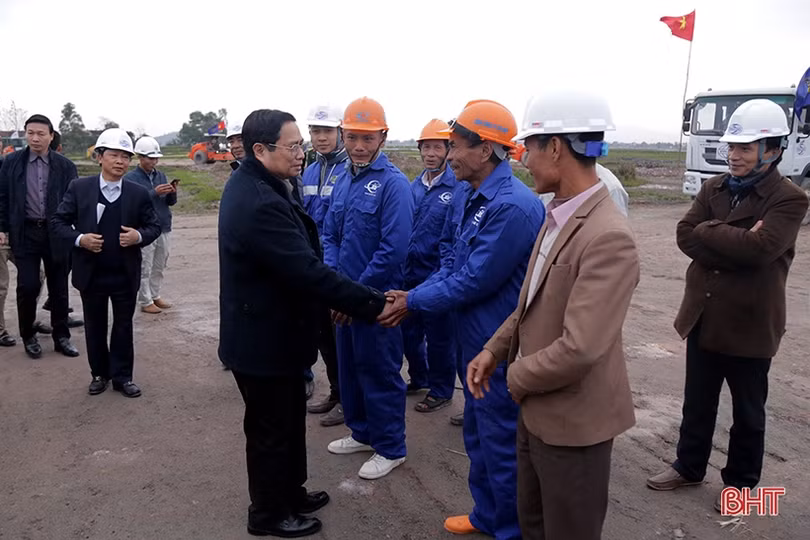 “Đua” tiến độ trên công trường cao tốc Bắc – Nam đoạn qua Hà Tĩnh