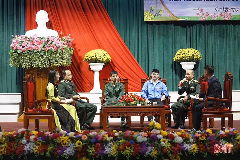 Can Lộc gặp mặt 150 tân binh trước ngày nhập ngũ