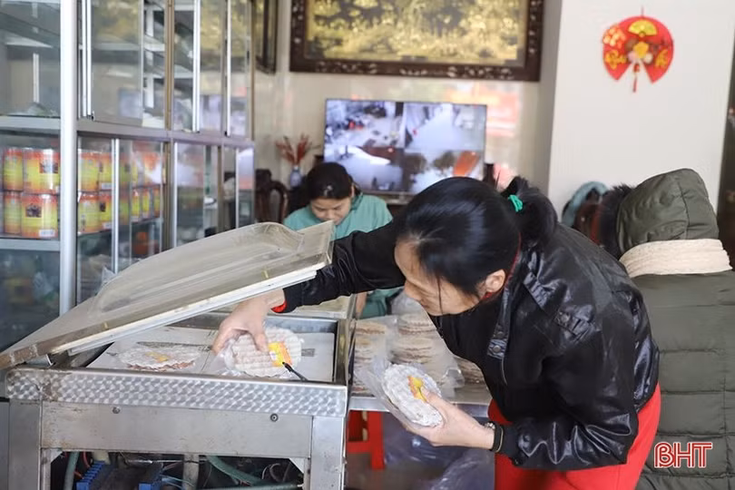 Kẹo cu đơ Hà Tĩnh “lên đường” làm quà biếu sau tết