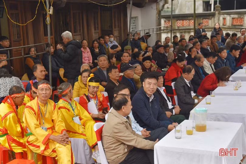 Nhiều hoạt động ý nghĩa nhân ngày giỗ Vua Mai Hắc Đế