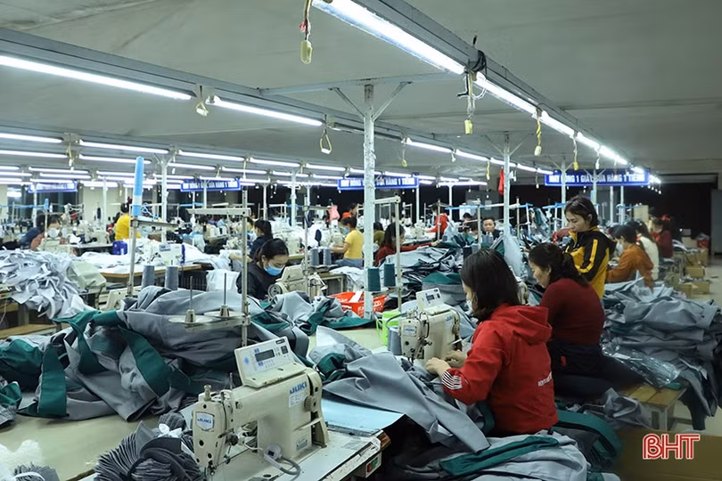 Hà Tĩnh sôi nổi các phong trào thi đua mừng 93 năm ngày thành lập Đảng