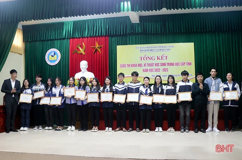 67 dự án đạt giải tại Cuộc thi Khoa học kĩ thuật học sinh trung học Hà Tĩnh
