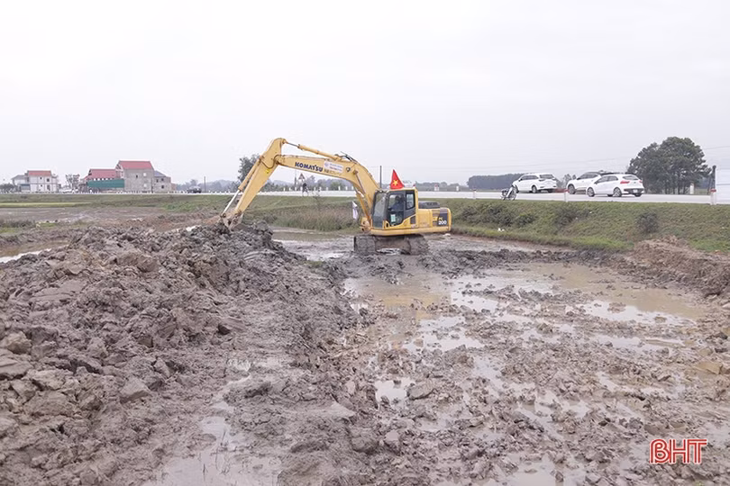 “Đua” tiến độ trên công trường cao tốc Bắc – Nam đoạn qua Hà Tĩnh