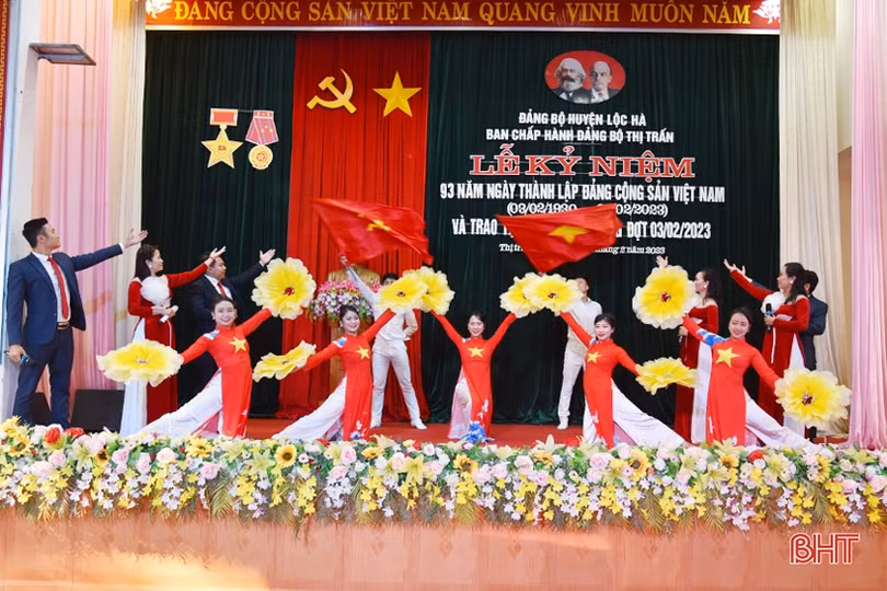 Lộc Hà tổ chức các hoạt động ý nghĩa kỷ niệm 93 năm ngày thành lập Đảng