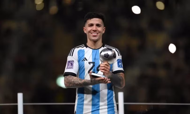 Chelsea chính thức chốt xong tân binh Enzo Fernandez với giá kỷ lục