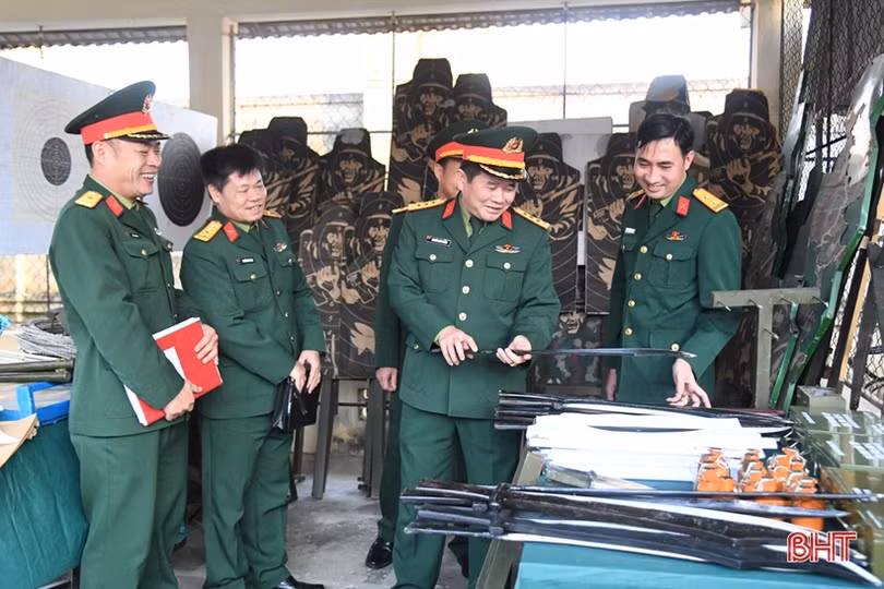 Kiểm tra toàn diện kết quả thực hiện nhiệm vụ QS-QP tại huyện Lộc Hà