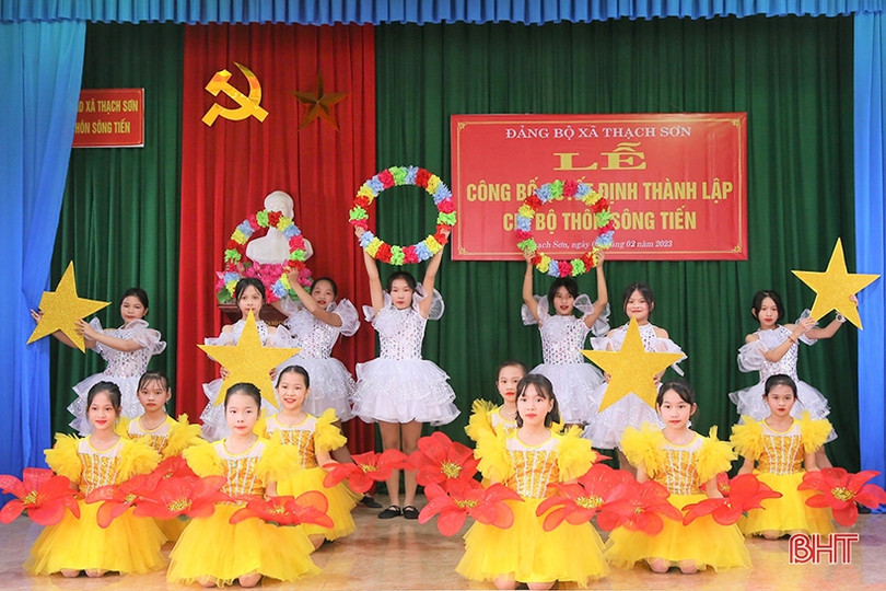 Thành lập chi bộ thôn giáo toàn tòng tại xã Thạch Sơn