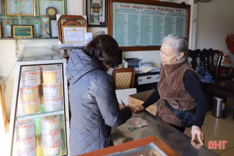 Kẹo cu đơ Hà Tĩnh “lên đường” làm quà biếu sau tết