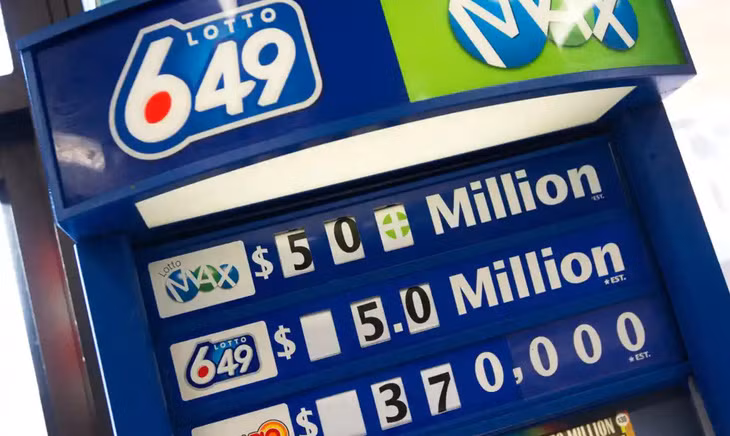 Nữ sinh lần đầu mua vé số cho vui, bất ngờ trúng 35 triệu USD