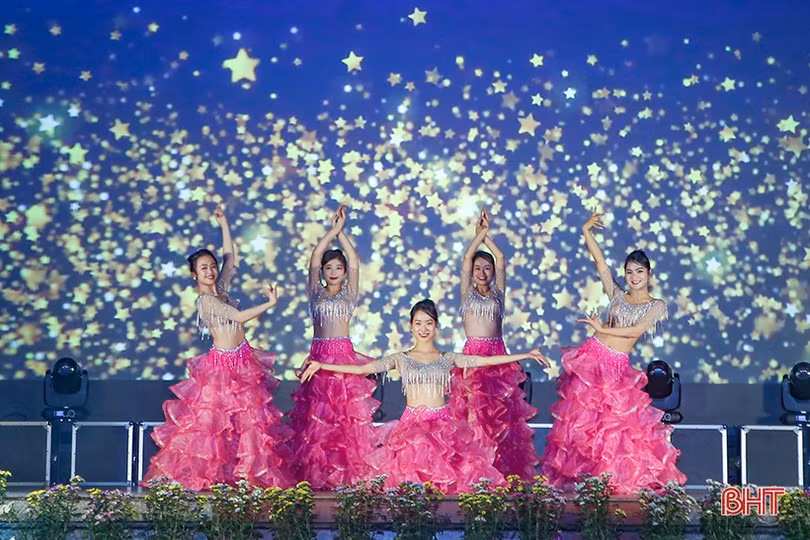 Đặc sắc chương trình nghệ thuật “Khúc Xuân dâng Đảng”