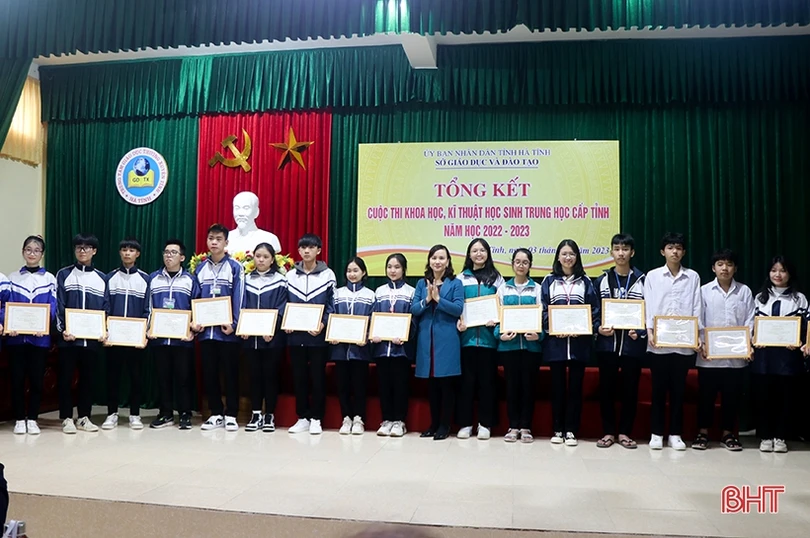 67 dự án đạt giải tại Cuộc thi Khoa học kĩ thuật học sinh trung học Hà Tĩnh