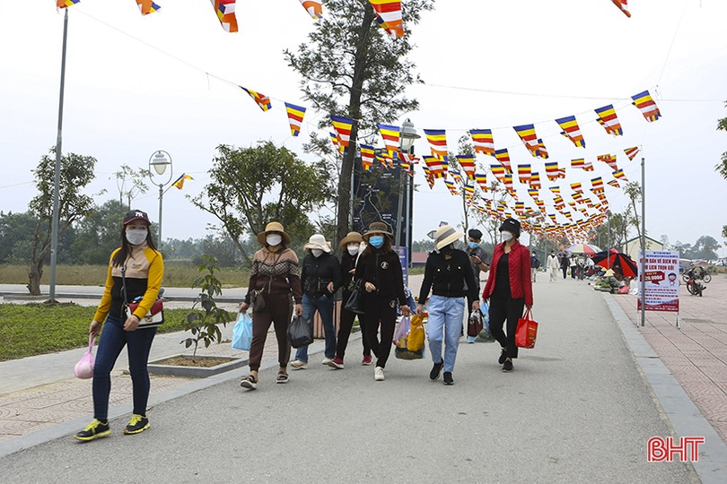 Chùa Hương Tích - Hà Tĩnh đón hơn 62.000 lượt khách dịp đầu xuân
