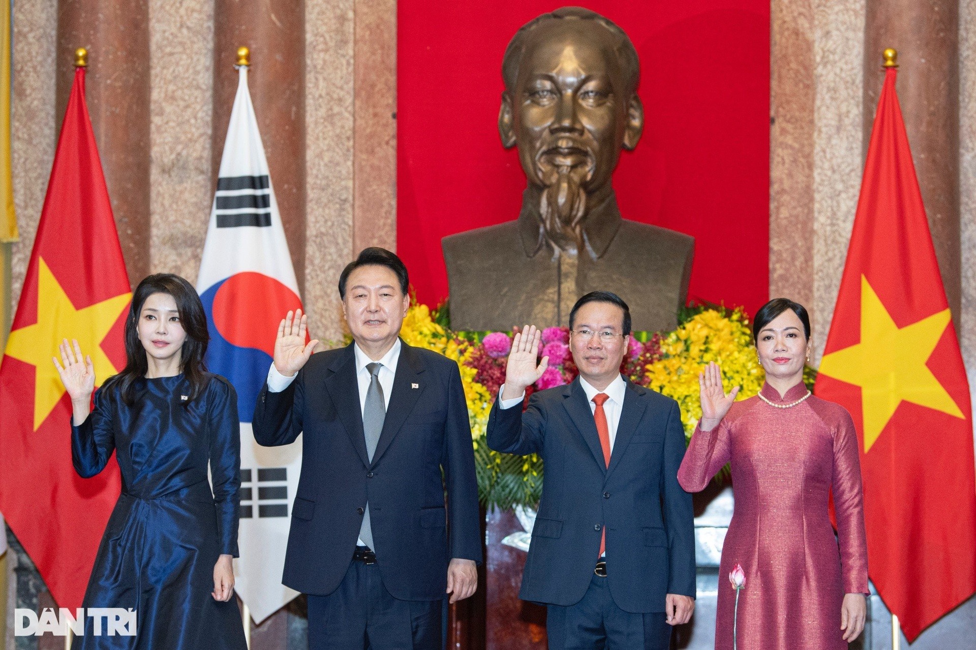 Chủ tịch nước Võ Văn Thưởng chủ trì lễ đón Tổng thống Hàn Quốc