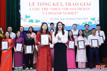 Trao giải cuộc thi “Thuế với người dân và doanh nghiệp”