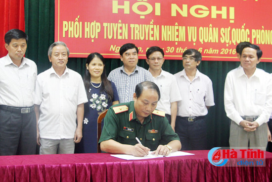 phoi hop tuyen truyen tot nhiem vu qs qp tren dia ban quan khu 4