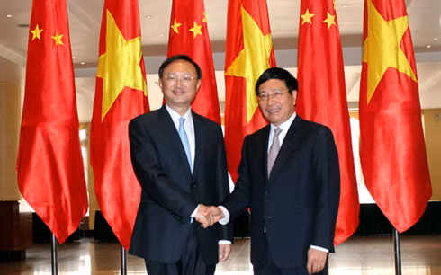 kien tri giai quyet tranh chap bien dong bang bien phap hoa binh