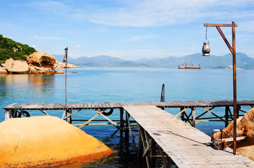 resort o cam ranh noi danh voi 3 bo phim dinh dam