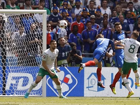 nhin lai vong 1 8 euro dau an hlv bai hoc griezmann va mo hinh thu quan
