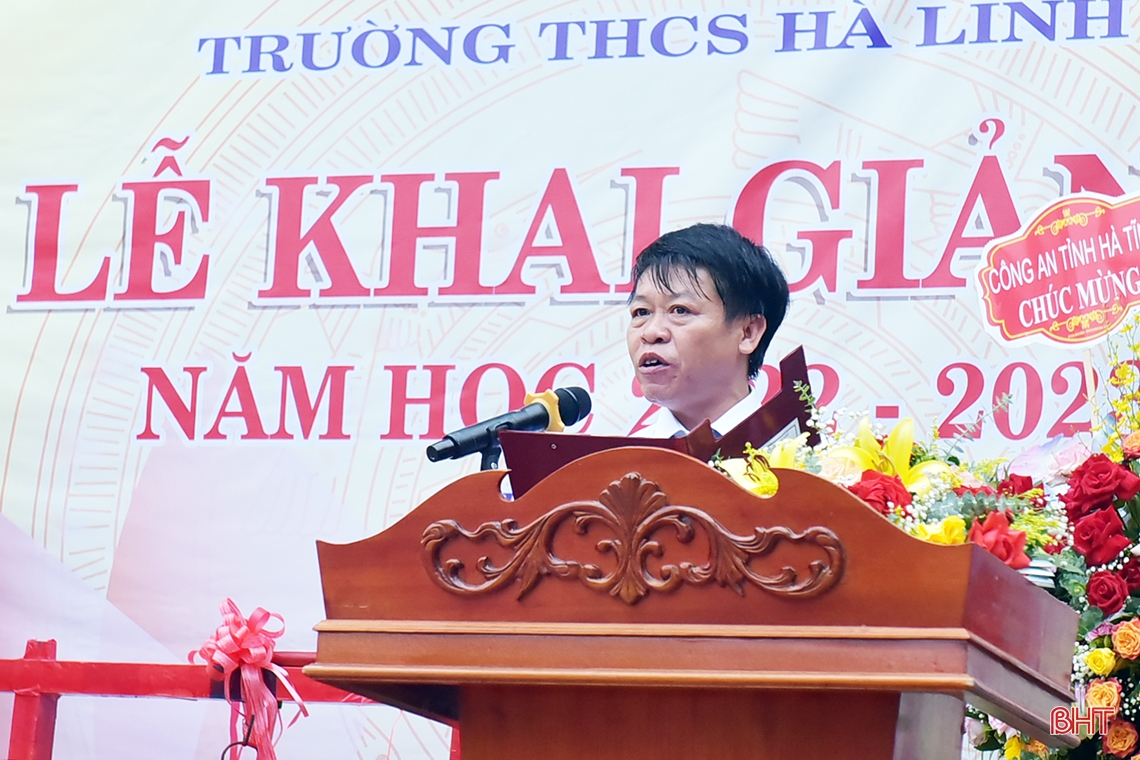 Lãnh đạo Hà Tĩnh chung vui lễ khai giảng năm học mới 2022 - 2023
