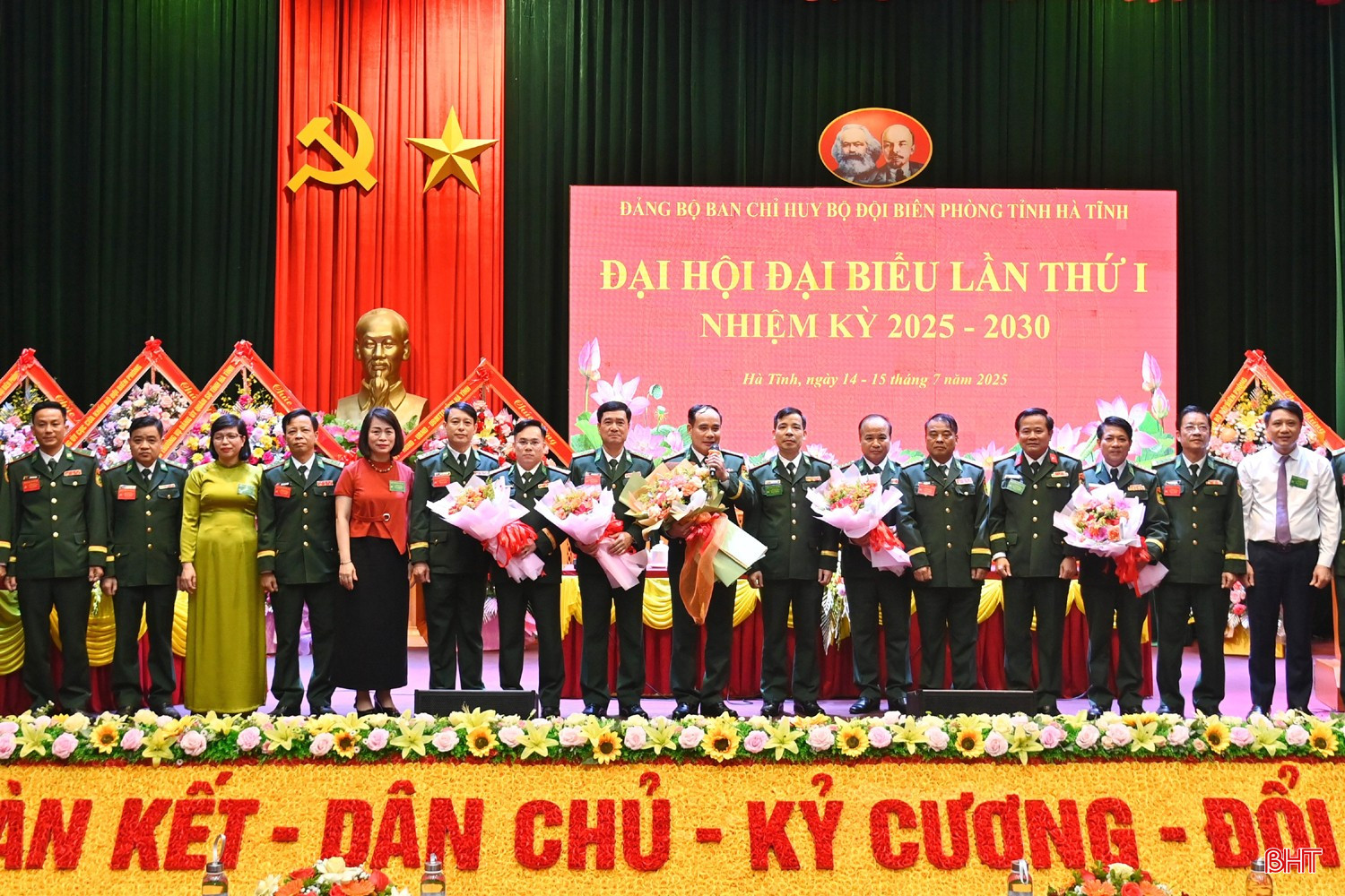 Ban Chấp hành Đảng bộ Ban Chỉ huy Bộ đội Biên phòng Hà Tĩnh lần thứ nhất nhiệm kỳ 2025 – 2030 ra mắt nhận nhiệm vụ. bqbht_br_dsc8987.jpg
