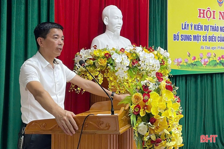 Giám đốc Sở Tư pháp Nguyễn Quốc Tuấn quán triệt kế hoạch lấy ý kiến sửa đổi, bổ sung Hiến pháp. bqbht_br_z6617631332837-d007c4b2696a1fa5594cf9d5add4f580.jpg